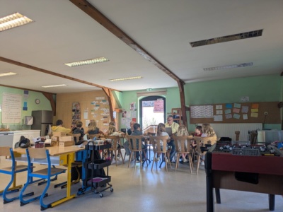Photo 2 — Quatorze jeunes pour lancer la rentrée autour des échiquiers